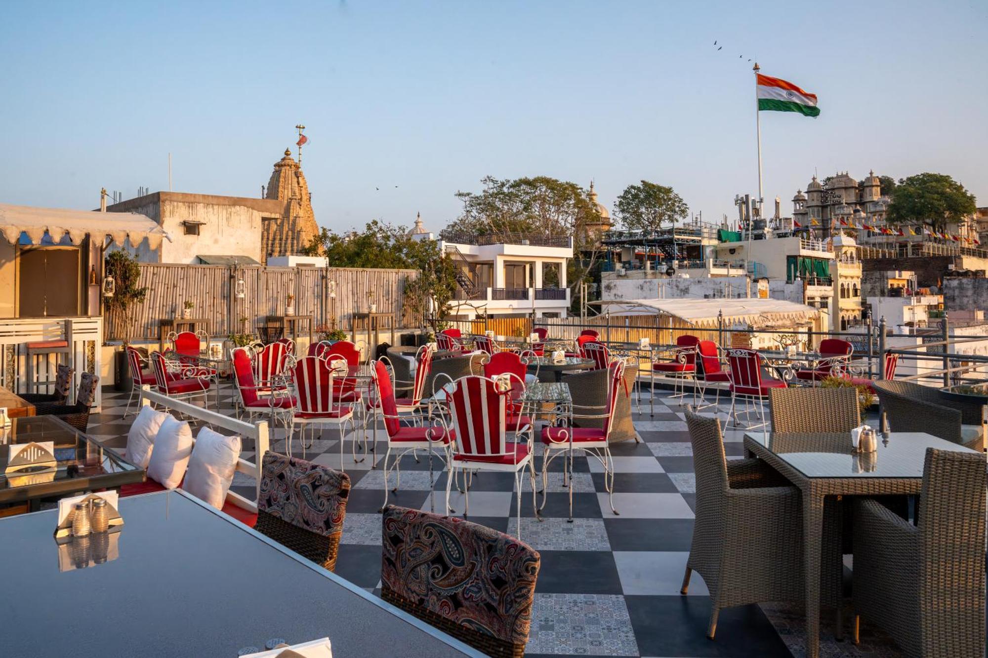 Hotel Udaigarh - Udajpur Zewnętrze zdjęcie