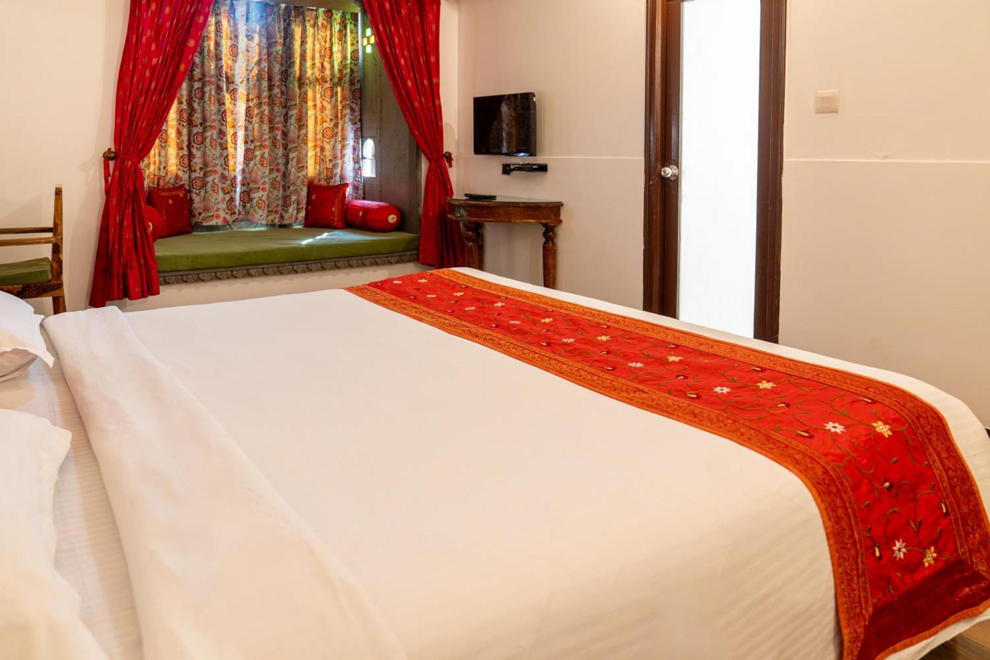 Hotel Udaigarh - Udajpur Zewnętrze zdjęcie